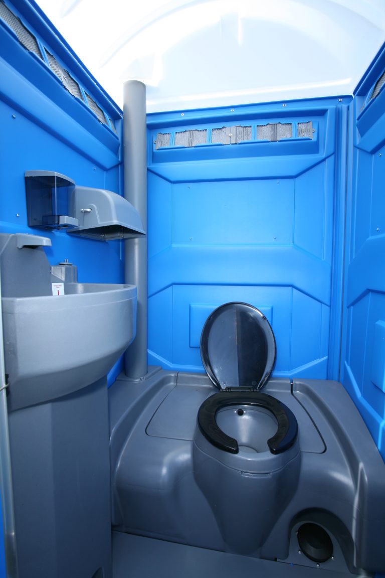 Portable Chemical Toilet Available for Hire ⋆ Scotloo/Scotbox