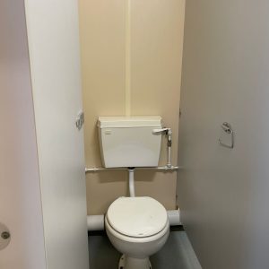Scotloo/Scotbox 3+2 Portable Toilet Block For Sale